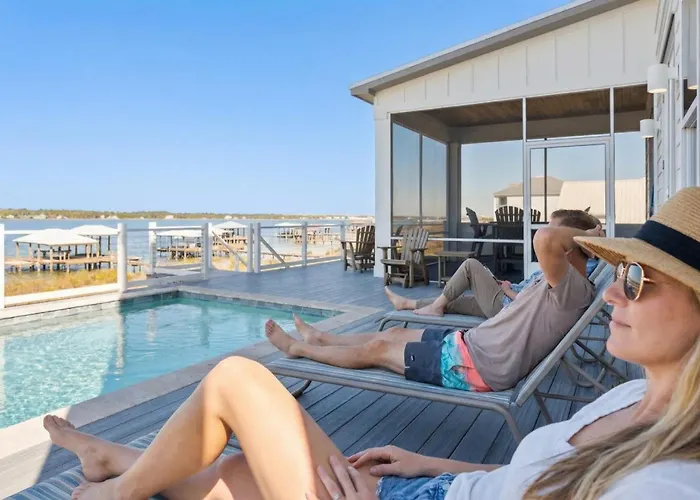 Waterfront Views - Walk To - Heated Pool * Gulf Shores