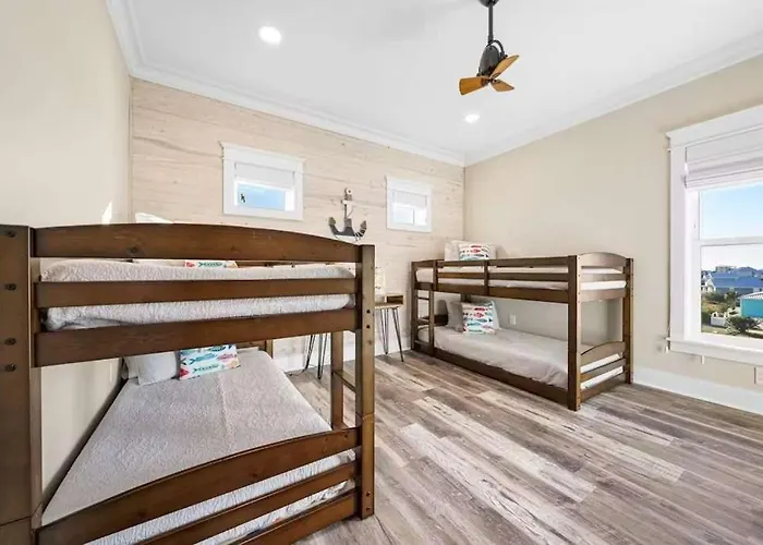 Waterfront Views - Walk To - Heated Pool Holiday home Gulf Shores