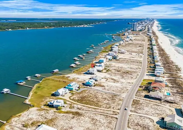 Waterfront Views - Walk To - Heated Pool * Gulf Shores